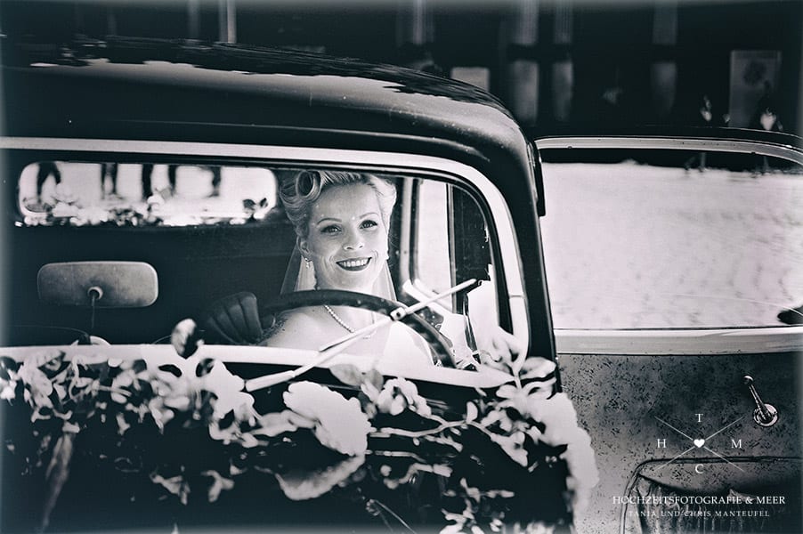 60es style wedding vintage hochzeitsbilder hochzeitsfotograf mv oldtimer hochzeitsauto wismar schwerin hochzeit 60er stil